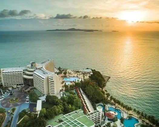 Royal Cliff Beach Hotel