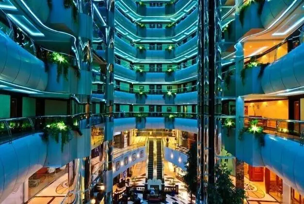 Royal Concorde Hotel &Suite - Lobi