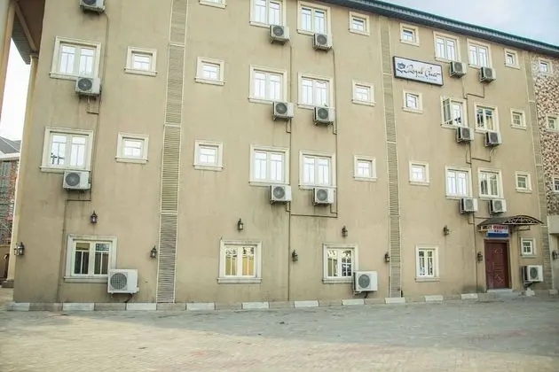 Royal Crest Hotel & Suites - Dış Mekan