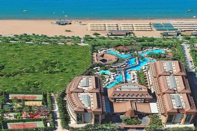 Royal Dragon Hotel – All Inclusive - Plaj