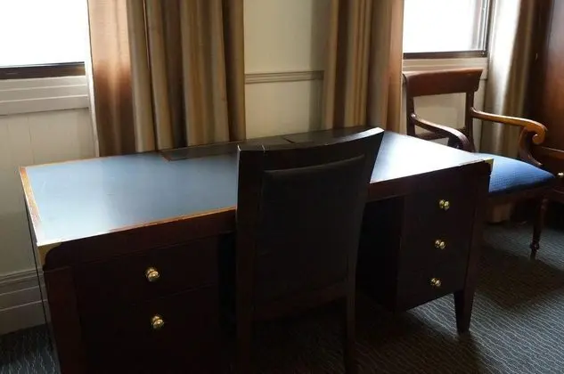 Royal Exhibition Hotel - Genel