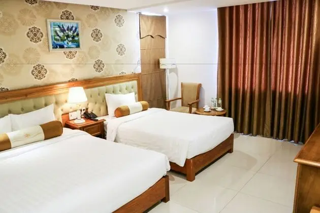 Royal Family Hotel