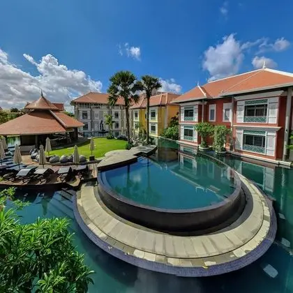 The Royal Family Suites by Memoire Palace Resort & Spa