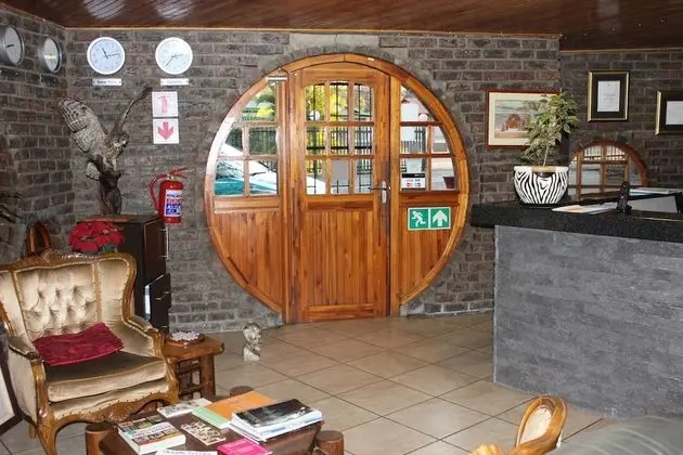 Royal Game Guest House - Lobi