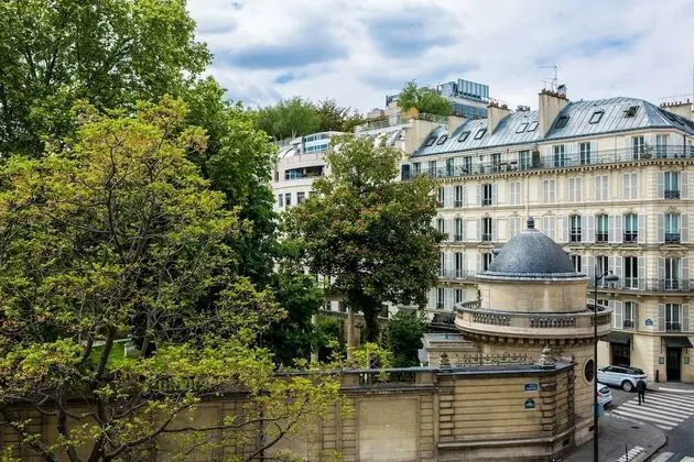 Royal Garden Champs-Elysées - Dış Mekan