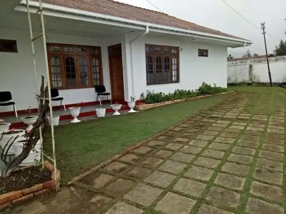 Royal Garden Hotel