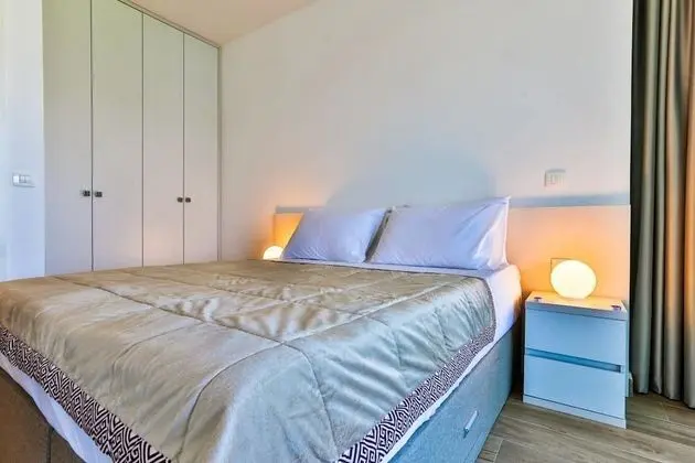 ROYAL GARDENS Apartments - Oda