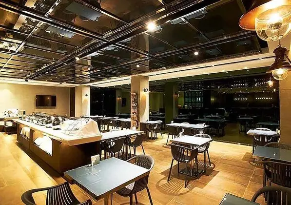 Royal Group Hotel Bo Ai Branch - Yerinde Yemek