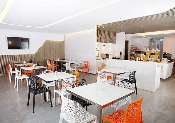 Royal Hotel Group Central Park Branch - Yerinde Yemek