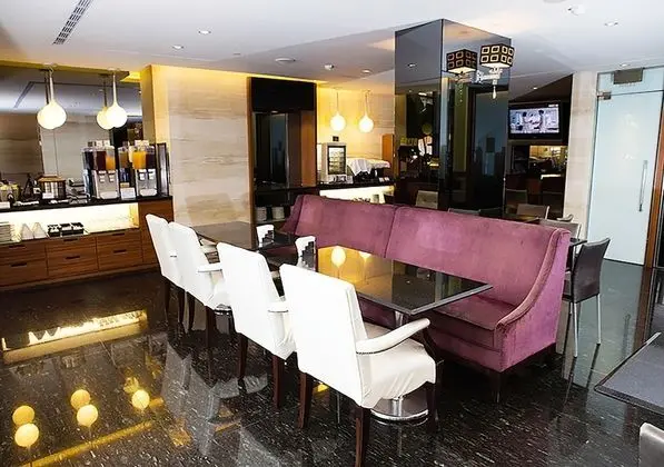 Royal Group Hotel Chun Shan Branch - Yerinde Yemek