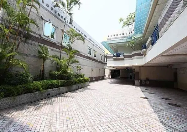 Royal Group Motel Tainan Branch - Dış Mekan
