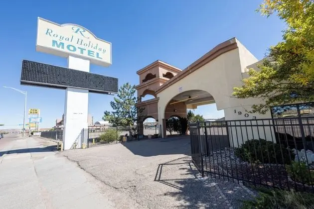 Royal Holiday Motel
