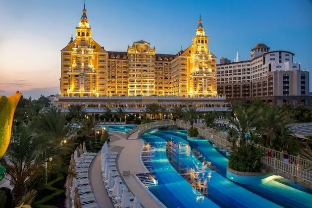 Royal Holiday Palace - 2