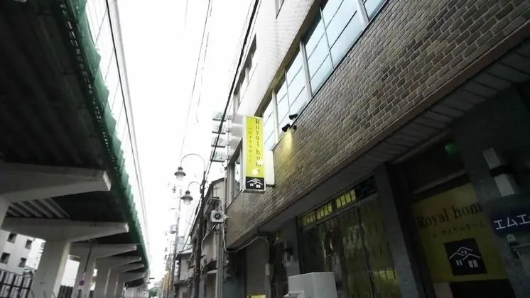 Royal Home Dormitory - Hostel