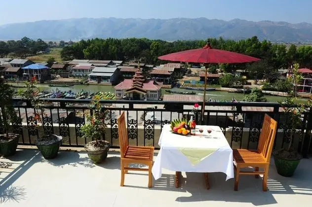 Royal Inlay Hotel