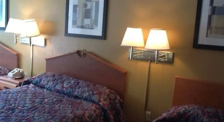 Royal Inn - Richmond Hill