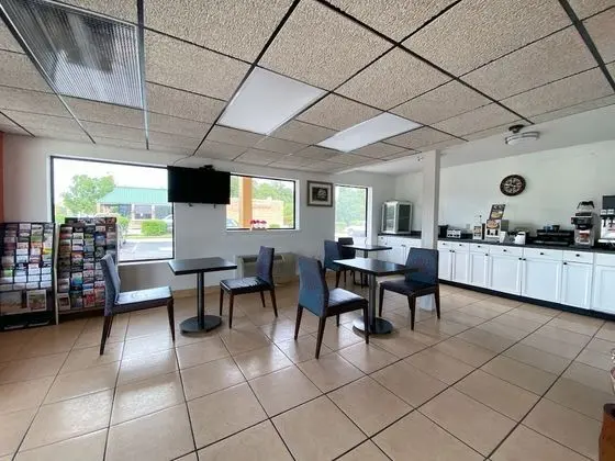 Royal Inn Richmond Hill- Savannah I-95 - Lobi