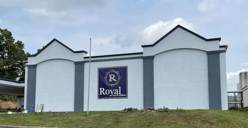 The Royal Inn & Suites - Dış Mekan