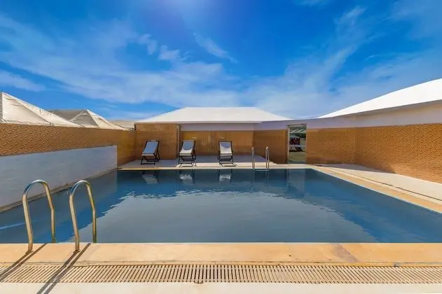 Royal Jaisalmer Resort with Swimming Pool - Havuz