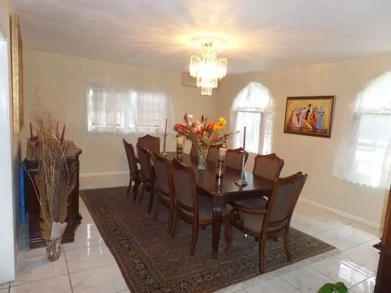 The Royal Kensington Guest House - Yerinde Yemek