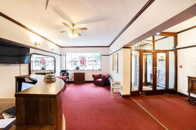 Royal Hotel Kettering - Lobi