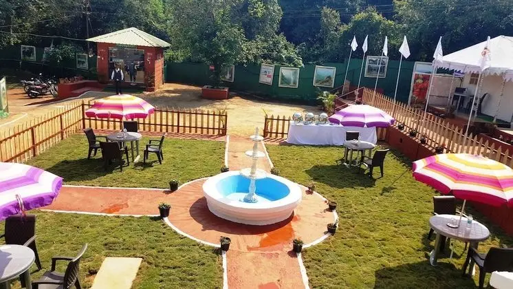 Royal Resort