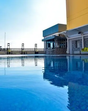 The Royal Mandaya Hotel - Havuz