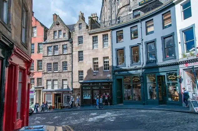 Royal Mile Apartments