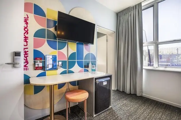 Royal Hotel by Nightcap Social - Oda