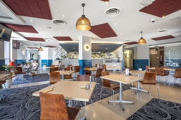 Royal Hotel by Nightcap Social - Yerinde Yemek