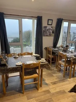 Royal Oak Guest House - Yerinde Yemek