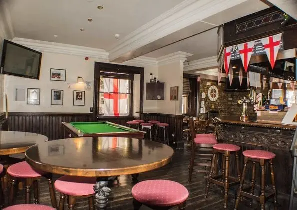 The Royal Oak Hotel - Bar