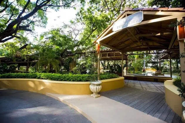 Royal Oasis