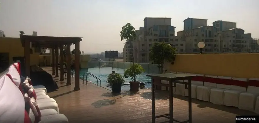 Royal Orchid Central Pune - Havuz
