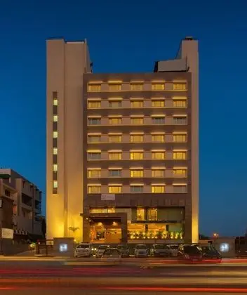 Royal Orchid Central, Vadodara