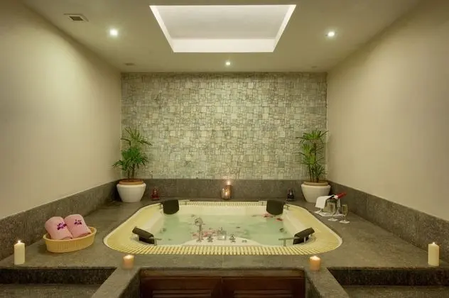 Royal Orchid Fort Resort - Havuz