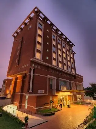 Hotel Royal Orchid - Dış Mekan