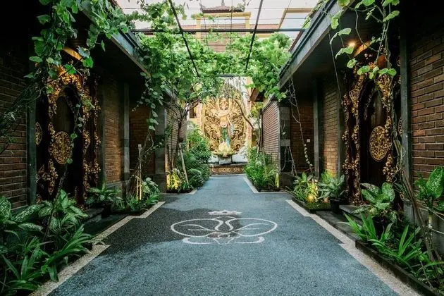 Royal Orchid Lodge