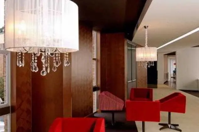 Royal Pacific Hotel