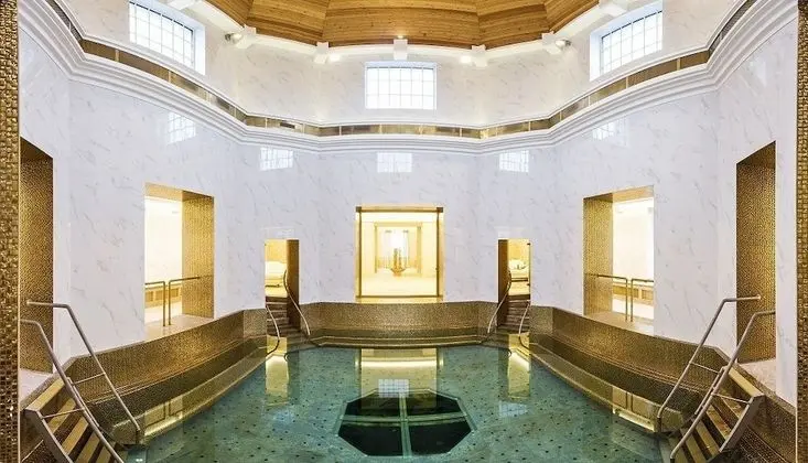 Royal Palace - Havuz