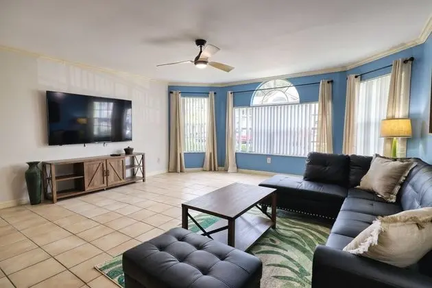 Royal Palm Bay 3 Bed 2 Bath Condo - Oda