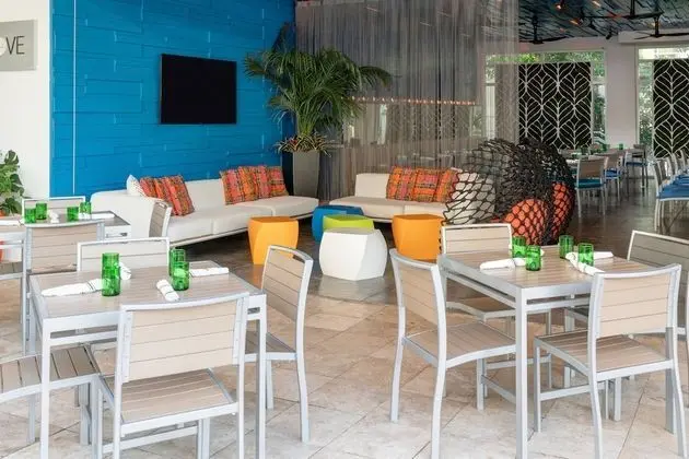Royal Palm South Beach Miami, a Tribute Portfolio Resort - Yerinde Yemek