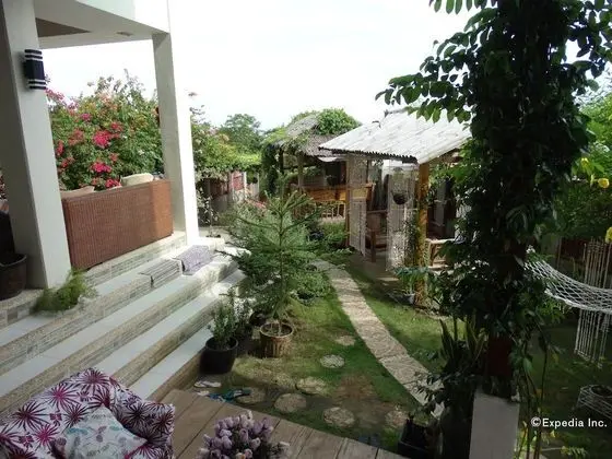 Royal Paradise Guesthouse
