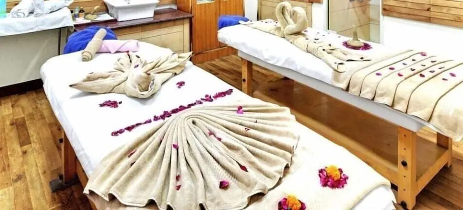 Royal Park Resort - Spa