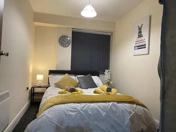 Royal Plaza Apartments - 1