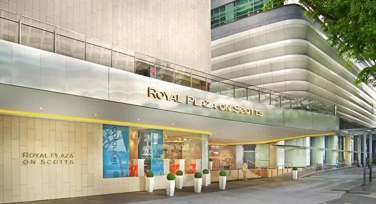 Royal Plaza on Scotts - Dış Mekan