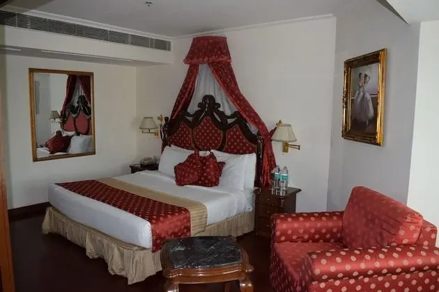 Hotel The Royal Plaza - Oda
