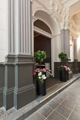 Royal Prague City Apartments - Lobi