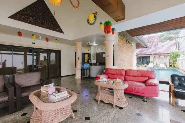 Royal Prince Residence - Lobi