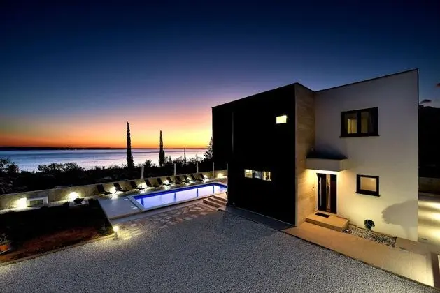 Villa Royal Promons Modern Private Pool Luxury Isolation Amazing View